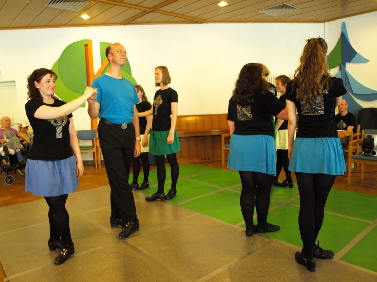 Irische Tanzgruppe im Haus an den Schwarzweihern