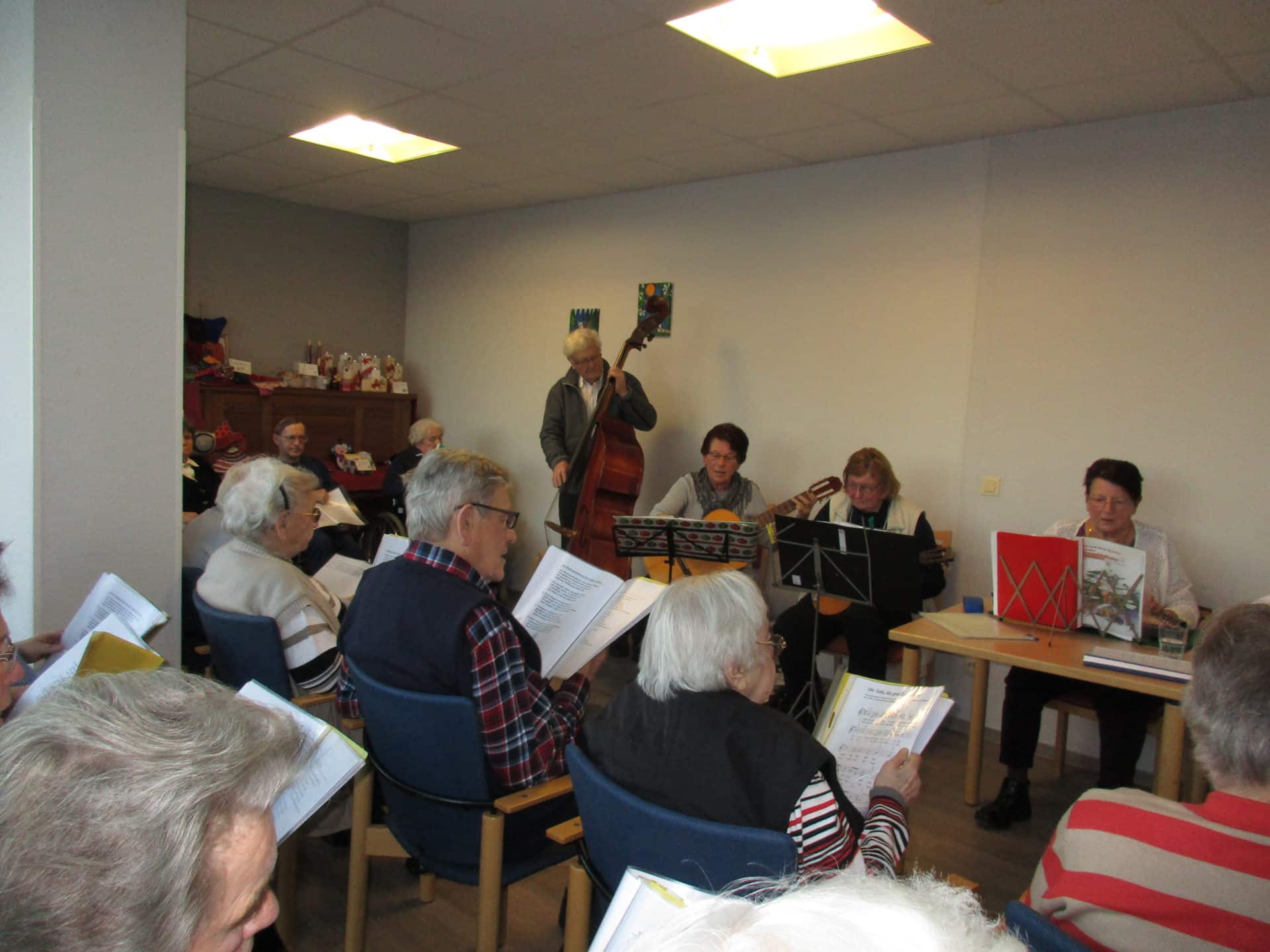 Adventskonzert mit den "Fidelen Saiten"